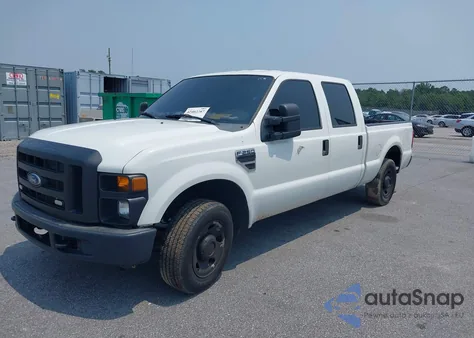 2010 Ford F-250 King Ranch/Lariat/Xl/Xlt z USA, uszkodzony, nr VIN 1FTSW2A57AEA16018